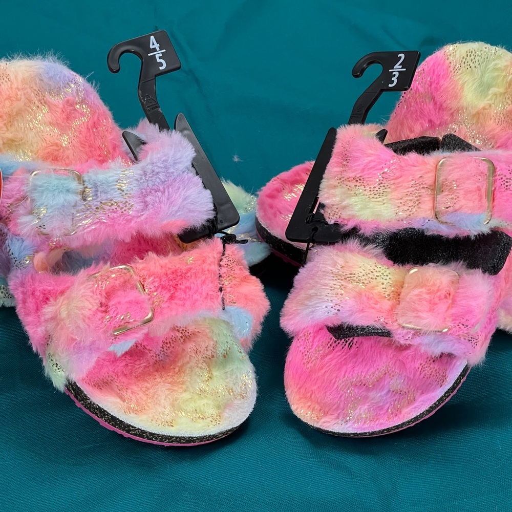 Multi color, Fur sandle NEW